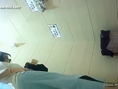 chinese girls go to toilet.102