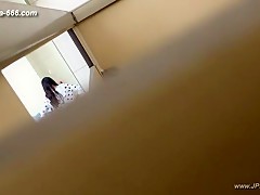 chinese girls go to toilet.104