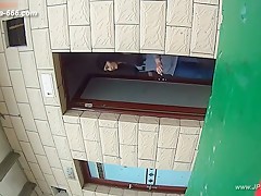 chinese girls go to toilet.109