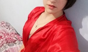 Alexa_Gray naked before webcam in live video chat