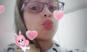 Aliicia naked before webcam in live video chat