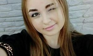 Alison18_ naked before webcam in live video chat