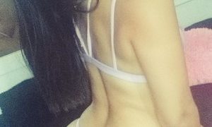 Amycandy naked before webcam in live video chat