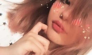 Any_girl naked before webcam in live video chat