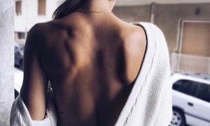 Bella_666 naked before webcam in live video chat