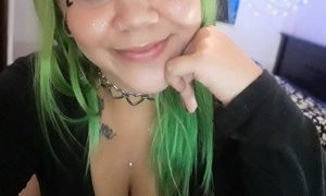 Chanel_lust naked before webcam in live video chat