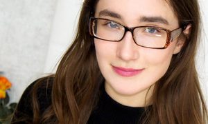 CleverAlexiss naked before webcam in live video chat