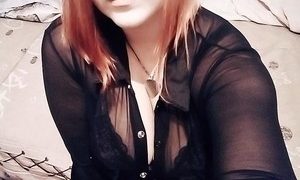 Erinelle_Love naked before webcam in live video chat