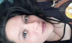 Iam_steff naked before webcam in live video chat
