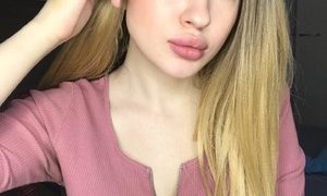Jena_Haze naked before webcam in live video chat