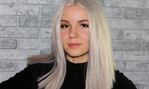 JenniBaks naked before webcam in live video chat