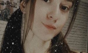 Kelly_Winter_ naked before webcam in live video chat
