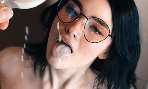 LanaMeow naked before webcam in live video chat