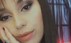 Liasweet_ls naked before webcam in live video chat