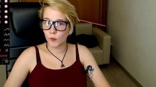 Lol Girl nude on cam in her Live Sex Chat
