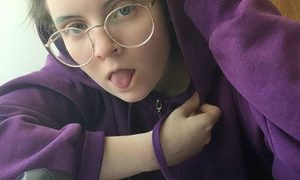 Lovely_Lizard naked before webcam in live video chat