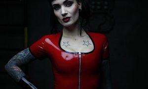 MajkelinaCat naked before webcam in live video chat