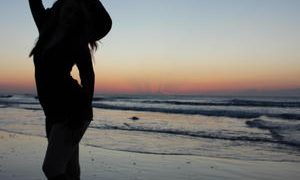Malunaa naked before webcam in live video chat