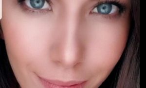 MilaJoulie naked before webcam in live video chat