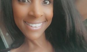 Ms_WetnWild naked before webcam in live video chat