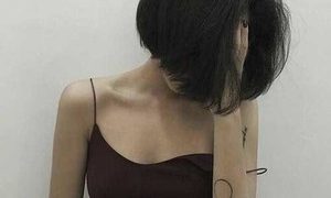 Nia_Rose naked before webcam in live video chat