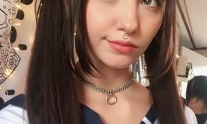 Nym_x naked before webcam in live video chat