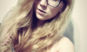 PureEmanuelle naked before webcam in live video chat