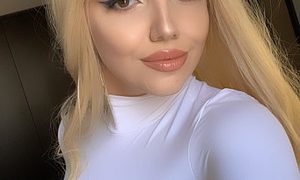 StellaBeth naked before webcam in live video chat