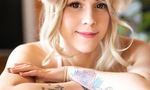 SugaryBunny naked before webcam in live video chat
