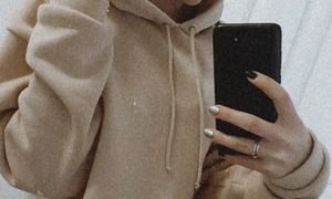 Versavi8a naked before webcam in live video chat