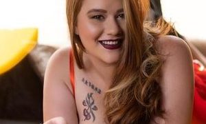 Xherry_wet naked before webcam in live video chat