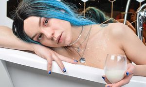 Yuno_Gasaiii naked before webcam in live video chat