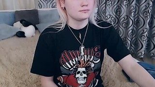 69roxyfoxy69 nude on cam in her Live Sex Chat