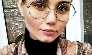 Adelina_Si naked before webcam in live video chat