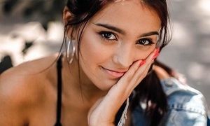 Alexanicee naked before webcam in live video chat