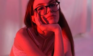 Alyssa_Smit naked before webcam in live video chat