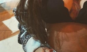 amalia_davis_ naked before webcam in live video chat
