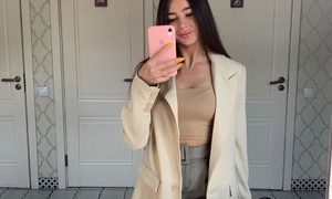 Amily__Rose naked before webcam in live video chat