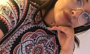 Cristaalrose naked before webcam in live video chat