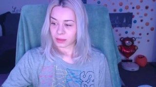 Directgirl (Ana) nude on cam in her Live Sex Chat