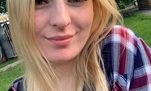 Dolly_Sparks naked before webcam in live video chat