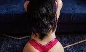 Ella_Hudson naked before webcam in live video chat