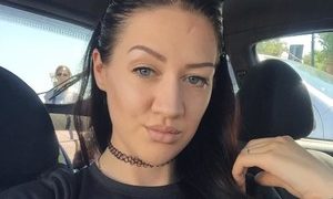 GiuliaSweet23 naked before webcam in live video chat