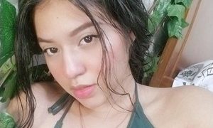 Iryna_zeny1 naked before webcam in live video chat