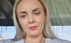 Ivonne_sins naked before webcam in live video chat