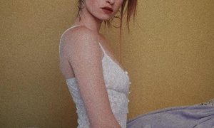 Jessie_Young naked before webcam in live video chat