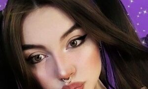 Kate__Moore naked before webcam in live video chat