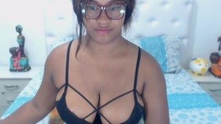lolahot4you nude on cam in her Live Sex Chat