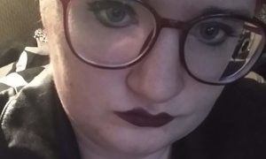 Lucikitten naked before webcam in live video chat