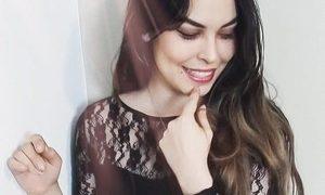 LuthienGasai naked before webcam in live video chat